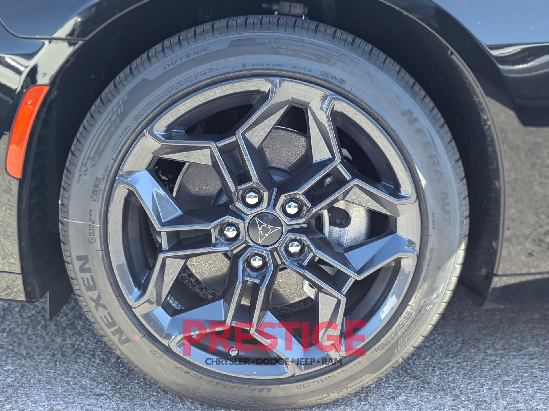 New 2026 Diamond Black Crystal Pearlcoat Dodge  image 10