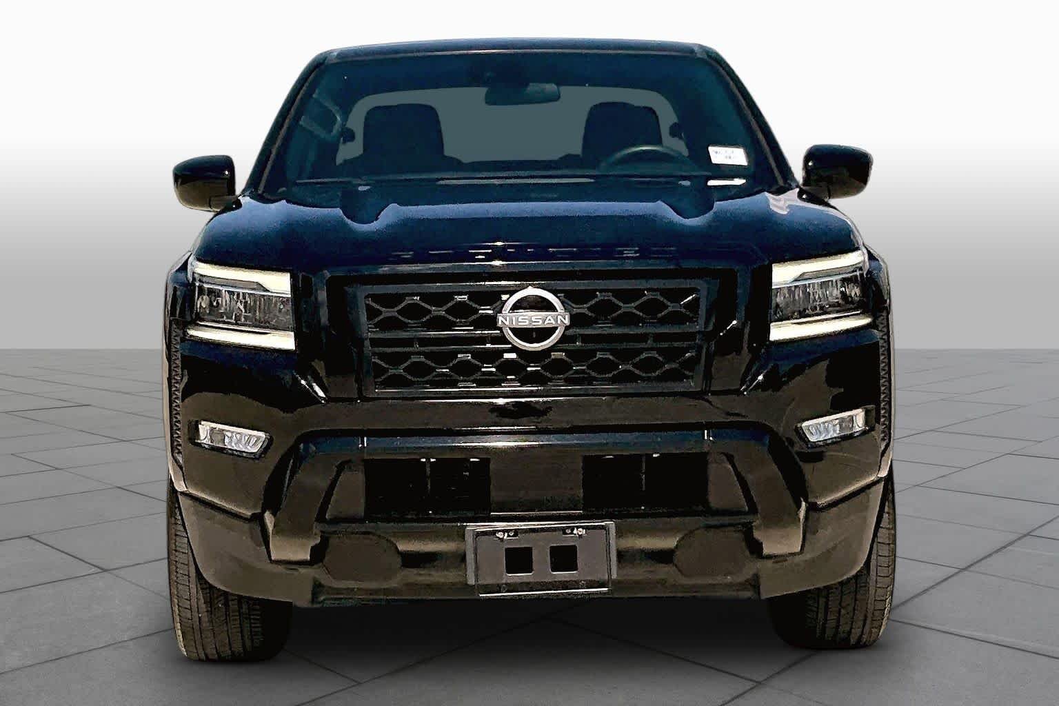 Used 2023 Super Black Nissan SV image 3