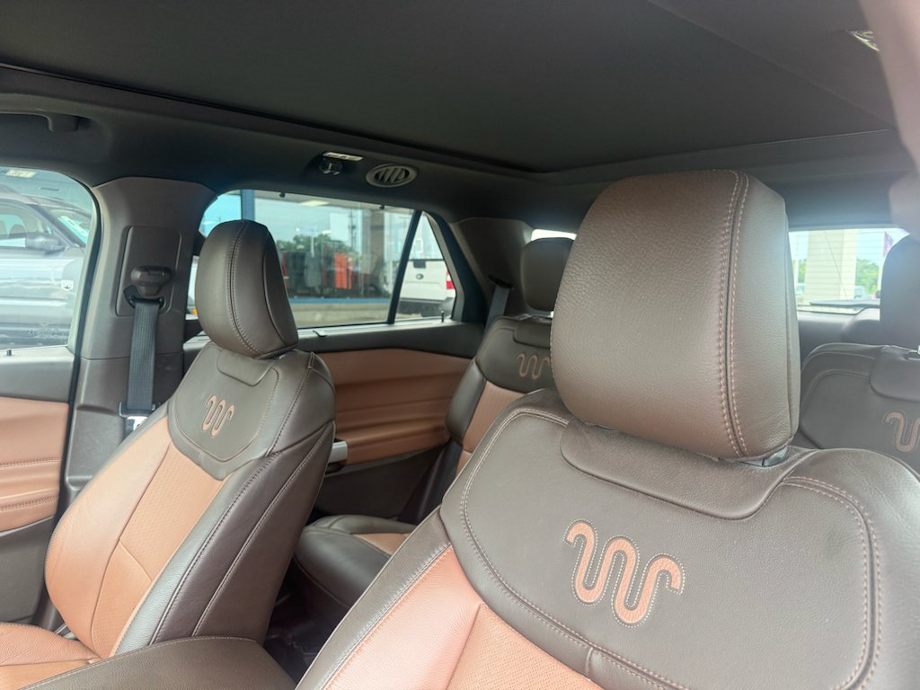 Used 2023 Star White Metallic Tri-Coat Ford King Ranch image 3