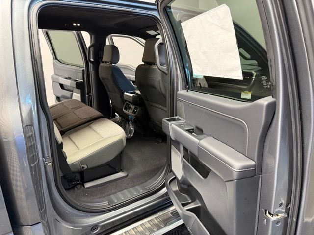 New 2026 Carbonized Gray Metallic Ford XLT image 26