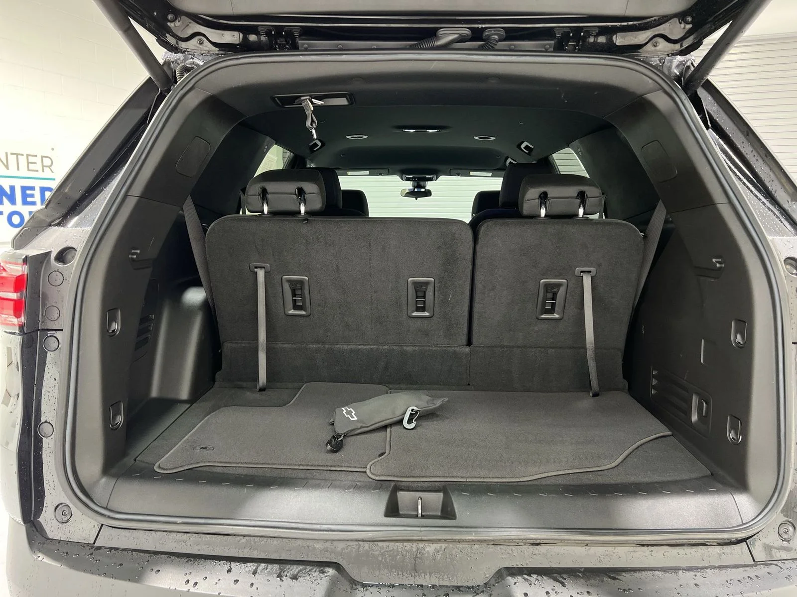 2023 Chevrolet Traverse 1LT - Photo 23