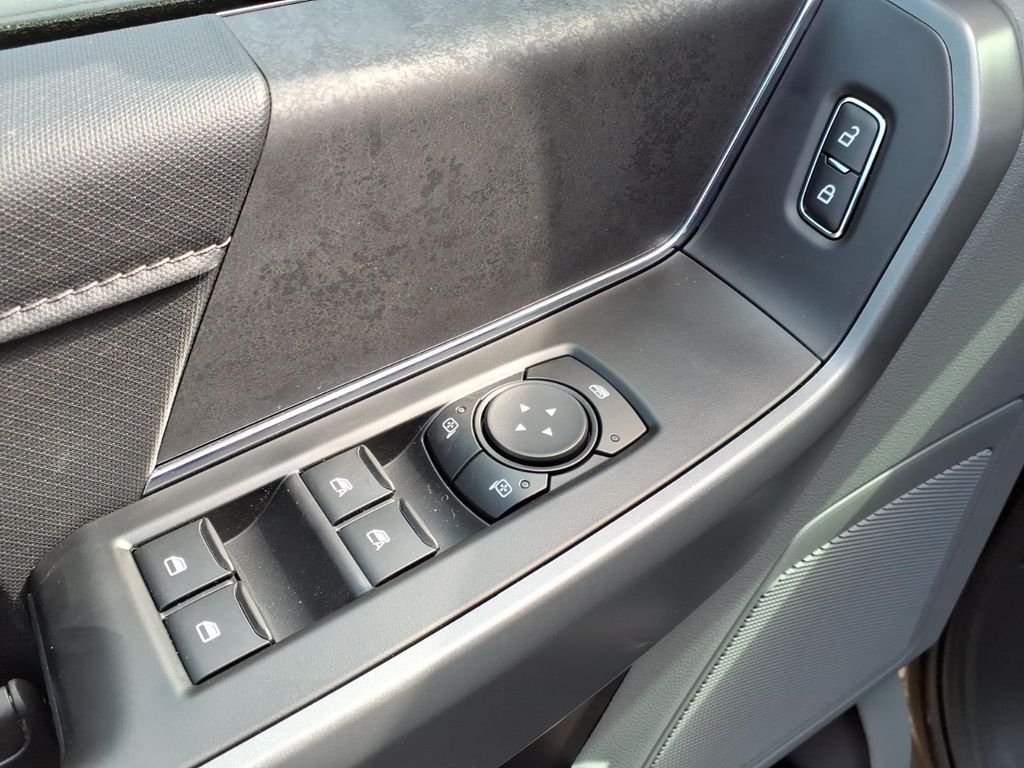 New 2026 Gray Ford XLT image 19