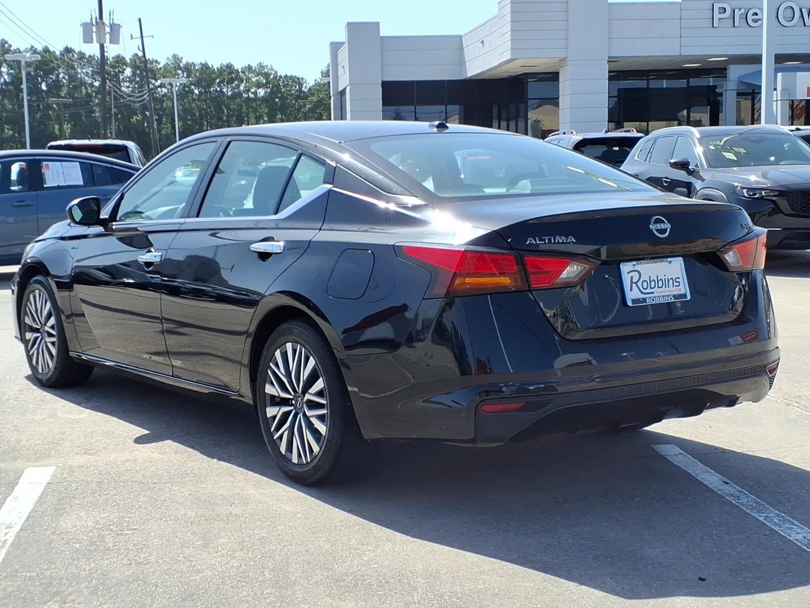 2024 Nissan Altima 2.5 SV Black at Robbins Nissan