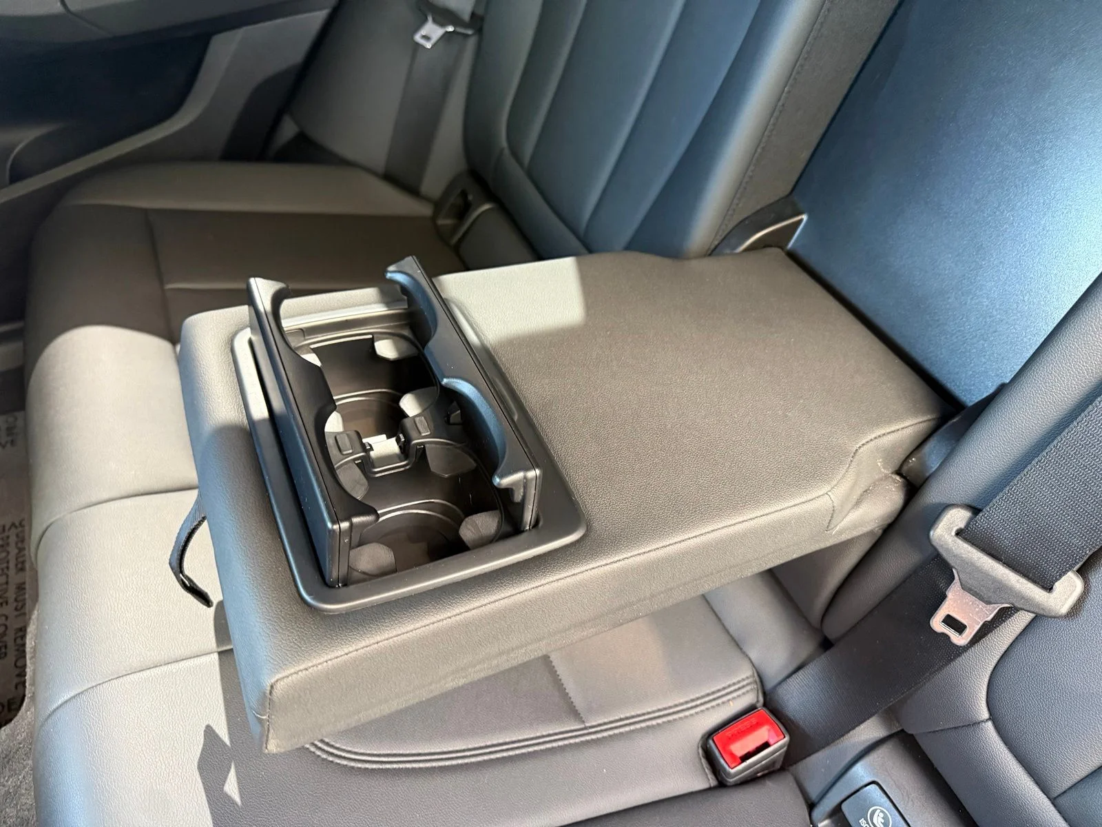Used 2019 Gray BMW sDrive30i image 32