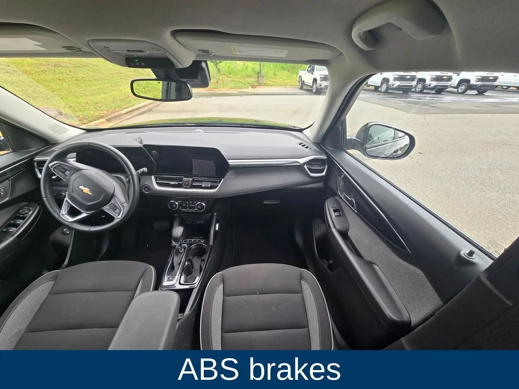 Used 2024 Black Chevrolet LT image 17