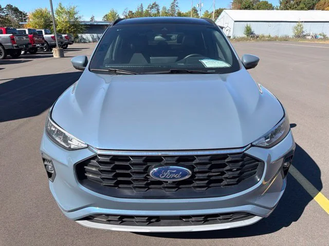 Used 2024 Vapor Blue Metallic Ford ST-Line Select image 8