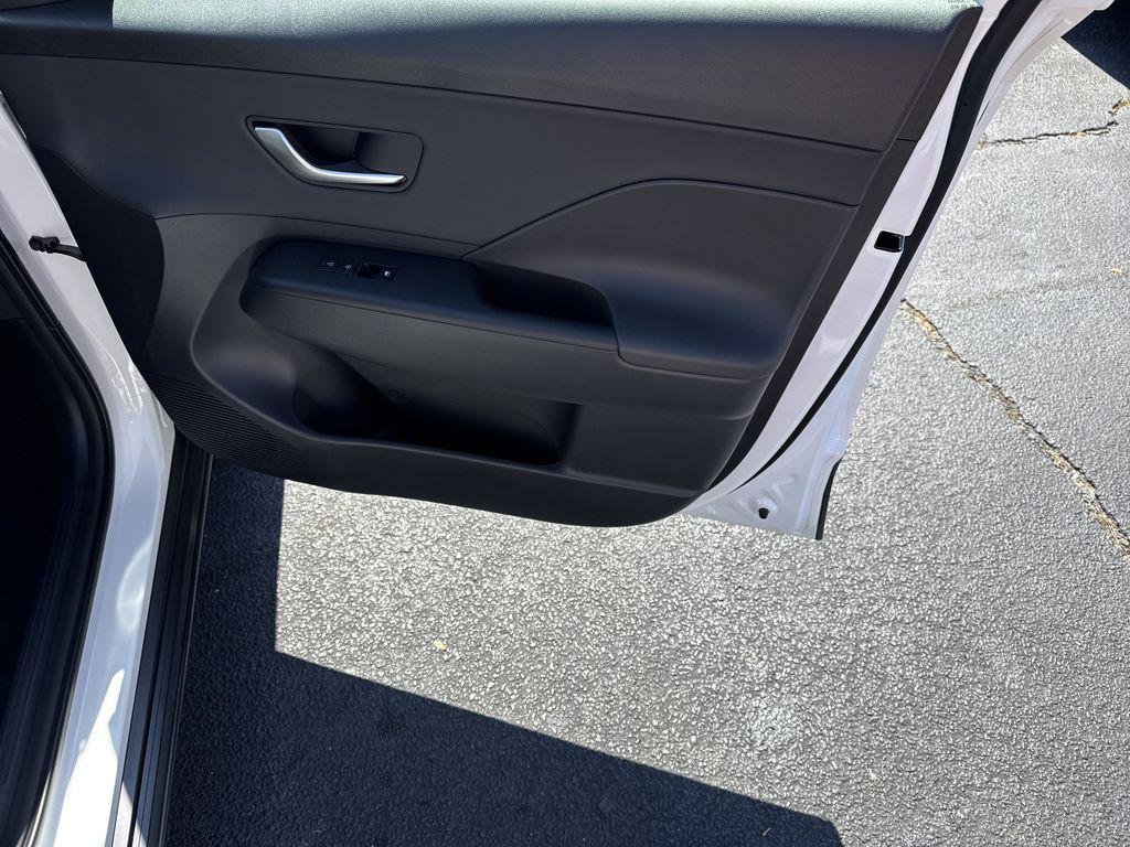 New 2026 White Hyundai SEL Premium AWD image 14