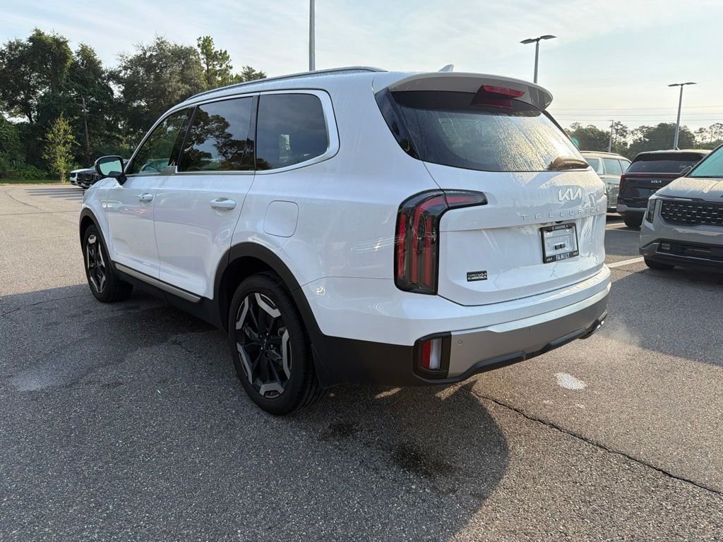Certified Used 2025 White Kia EX image 7