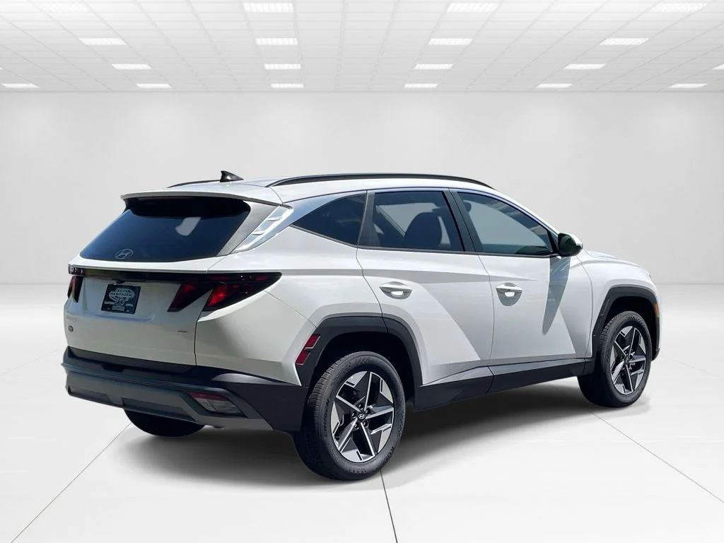 New 2026 White Hyundai SEL image 6