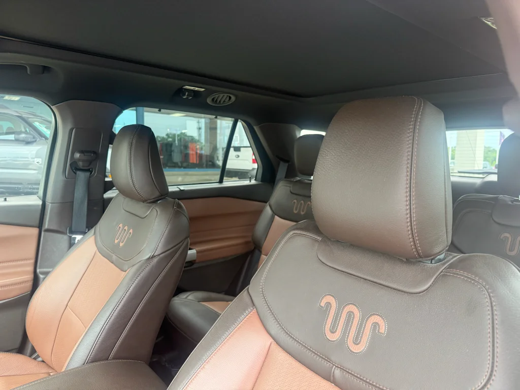 Used 2023 Star White Metallic Tri-Coat Ford King Ranch image 3