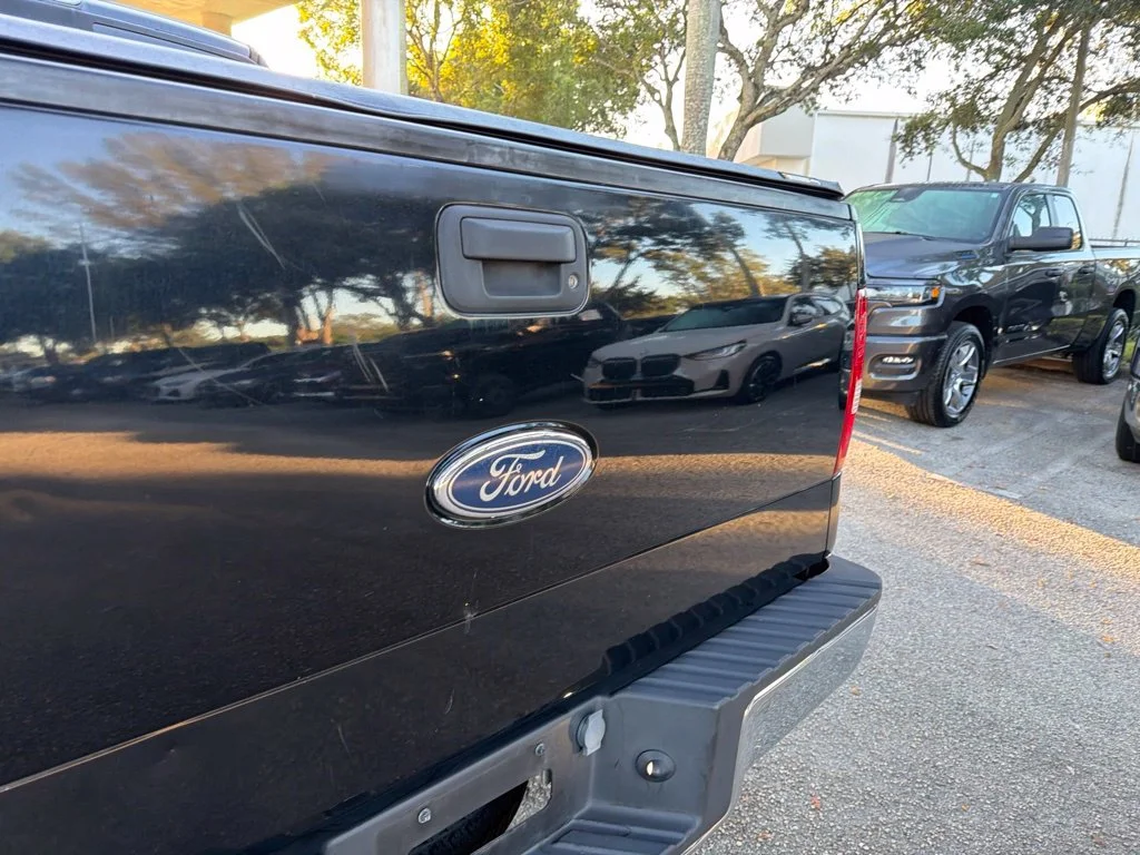 Used 2005 Black Ford XLT image 14