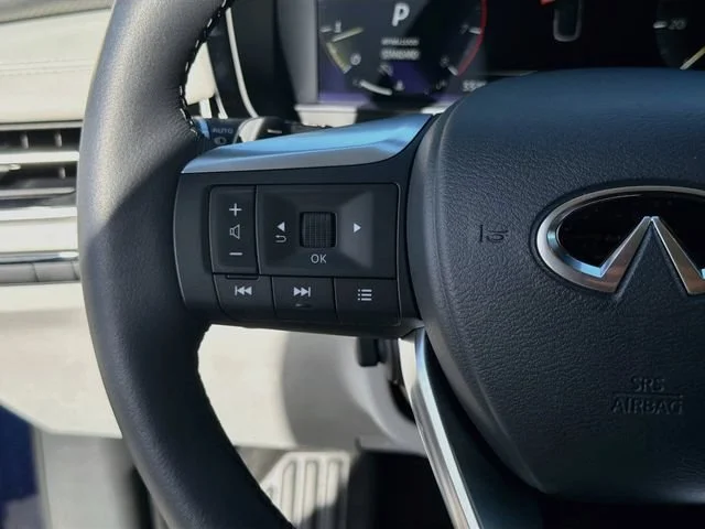 Used 2026 Grand Blue INFINITI LUXE image 39