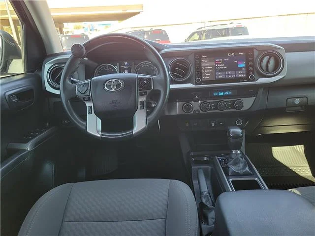 Used 2022 Blue Crush Metallic Toyota SR5 V6 4x4 Double Cab 5 ft. box 127.4 in. WB image 9