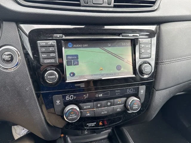 Used 2017 Blue Nissan SL image 12
