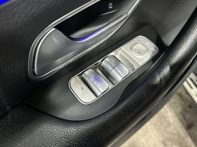 Used 2022 Black Mercedes-Benz GLE 350 image 19
