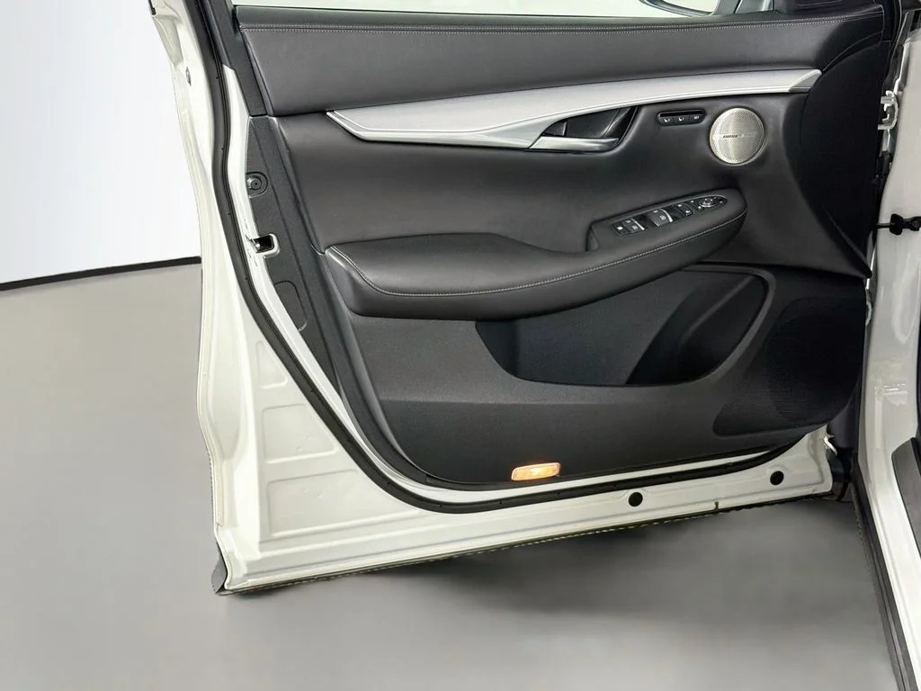Used 2022 White INFINITI ESSENTIAL image 18