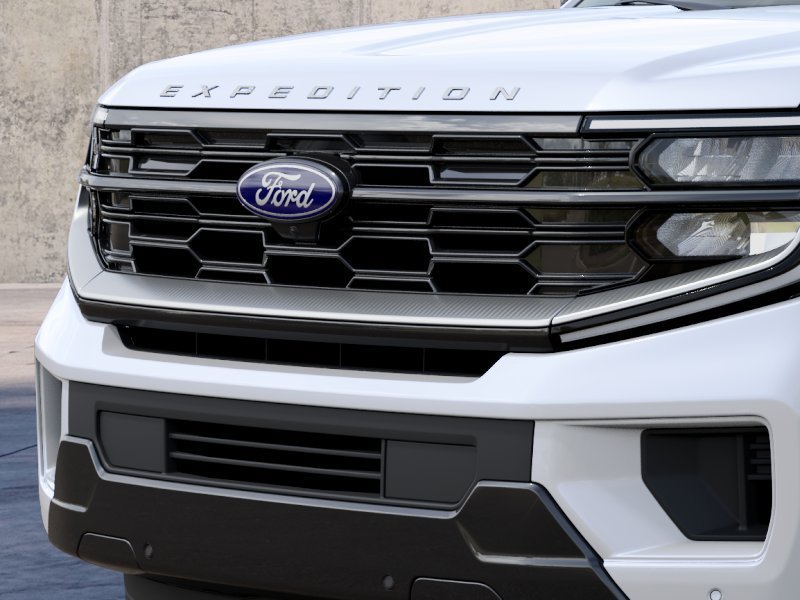 New 2027 White Ford Platinum image 17