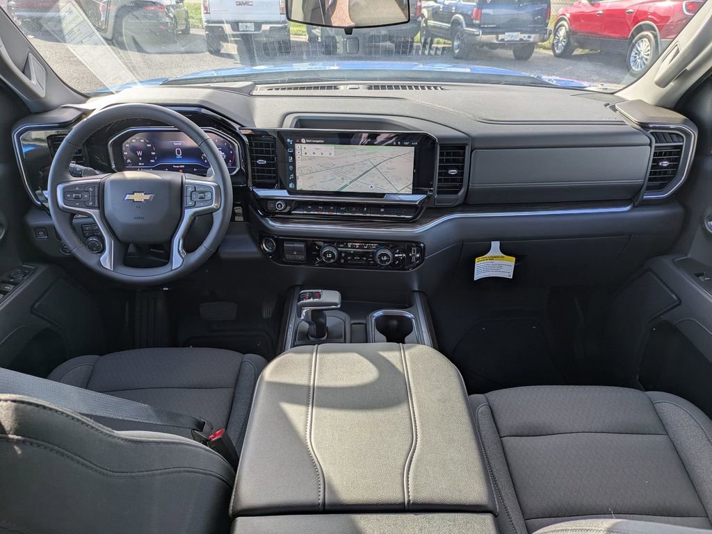 2025 Chevrolet Silverado 1500 LT - Photo 30