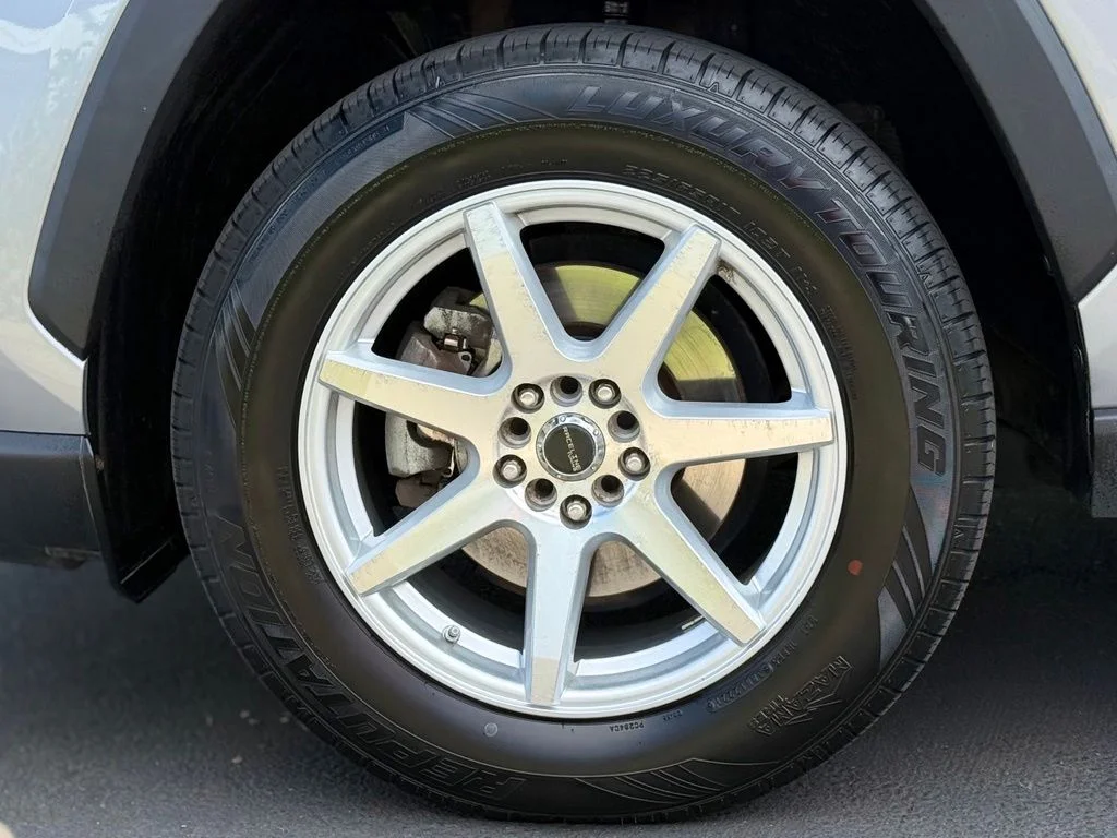 Used 2019 Silver Toyota LE image 9