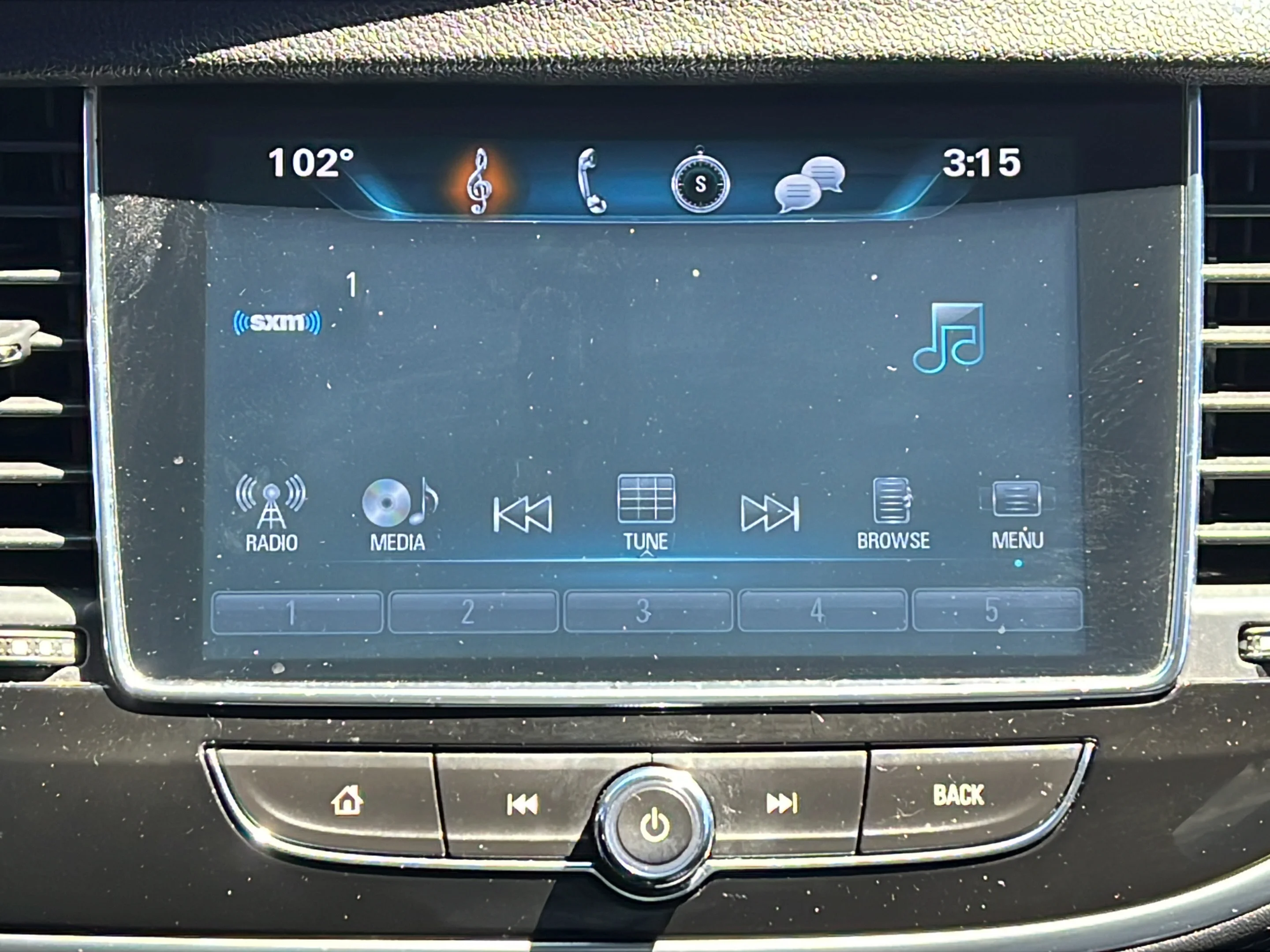 Used 2020 Summit White Buick Preferred image 14
