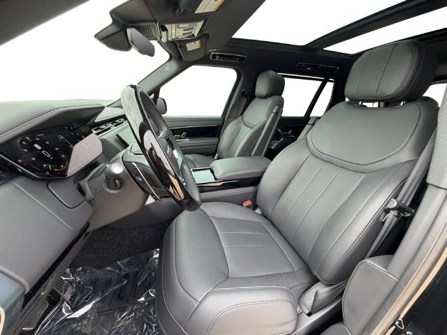 Used 2025 Black Land Rover SE image 10