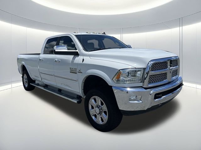 Used 2018 White Ram Laramie image 7