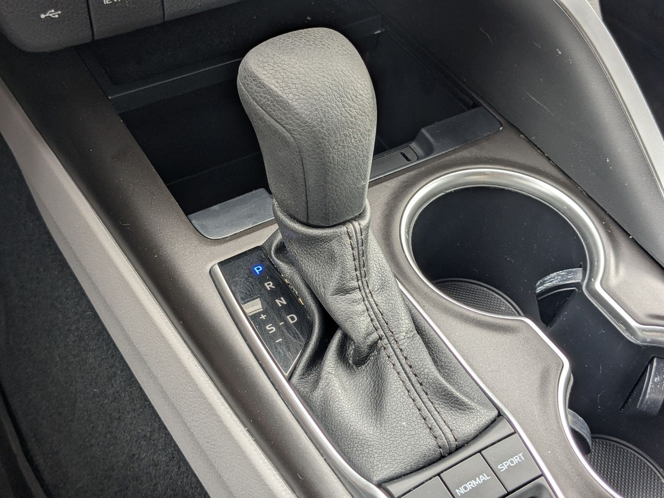 Used 2023 Midnight Black Metallic Toyota LE image 23