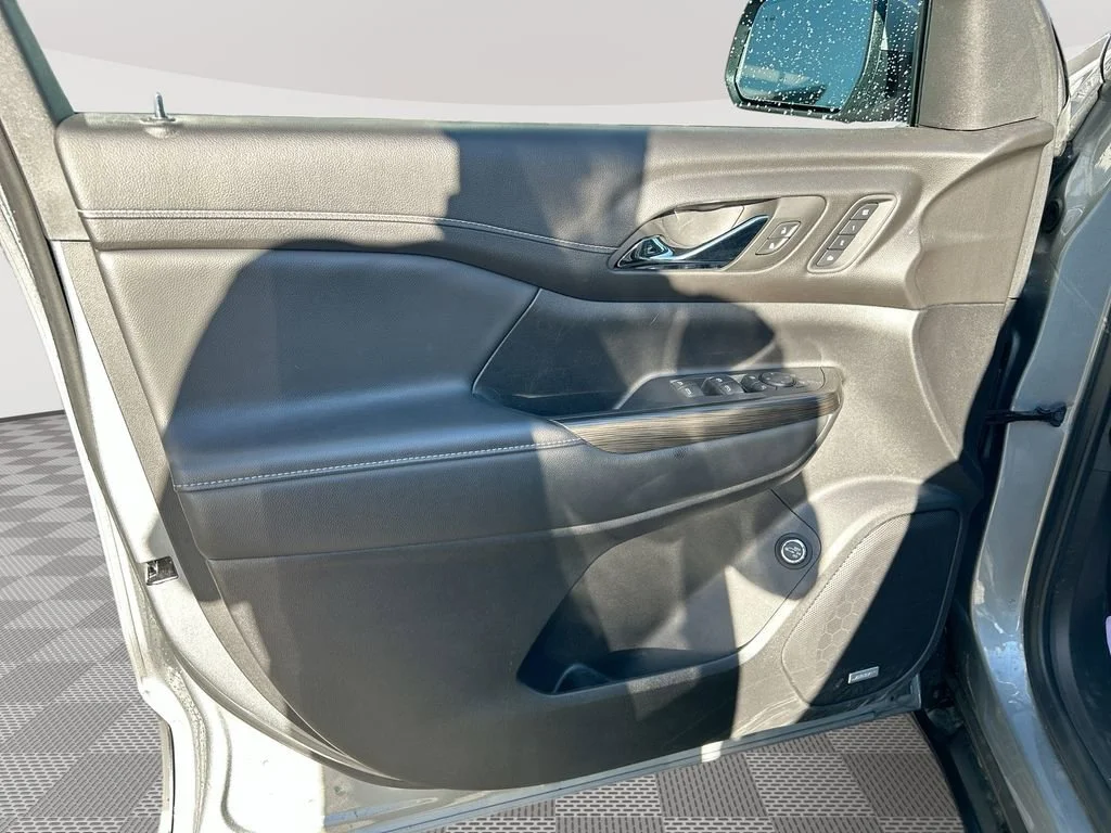 Used 2023 Sterling Metallic GMC SLT image 25