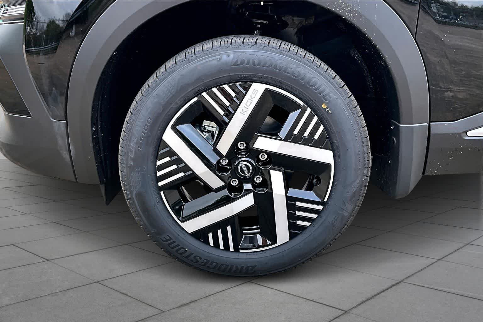 New 2026 Super Black Nissan SV image 9