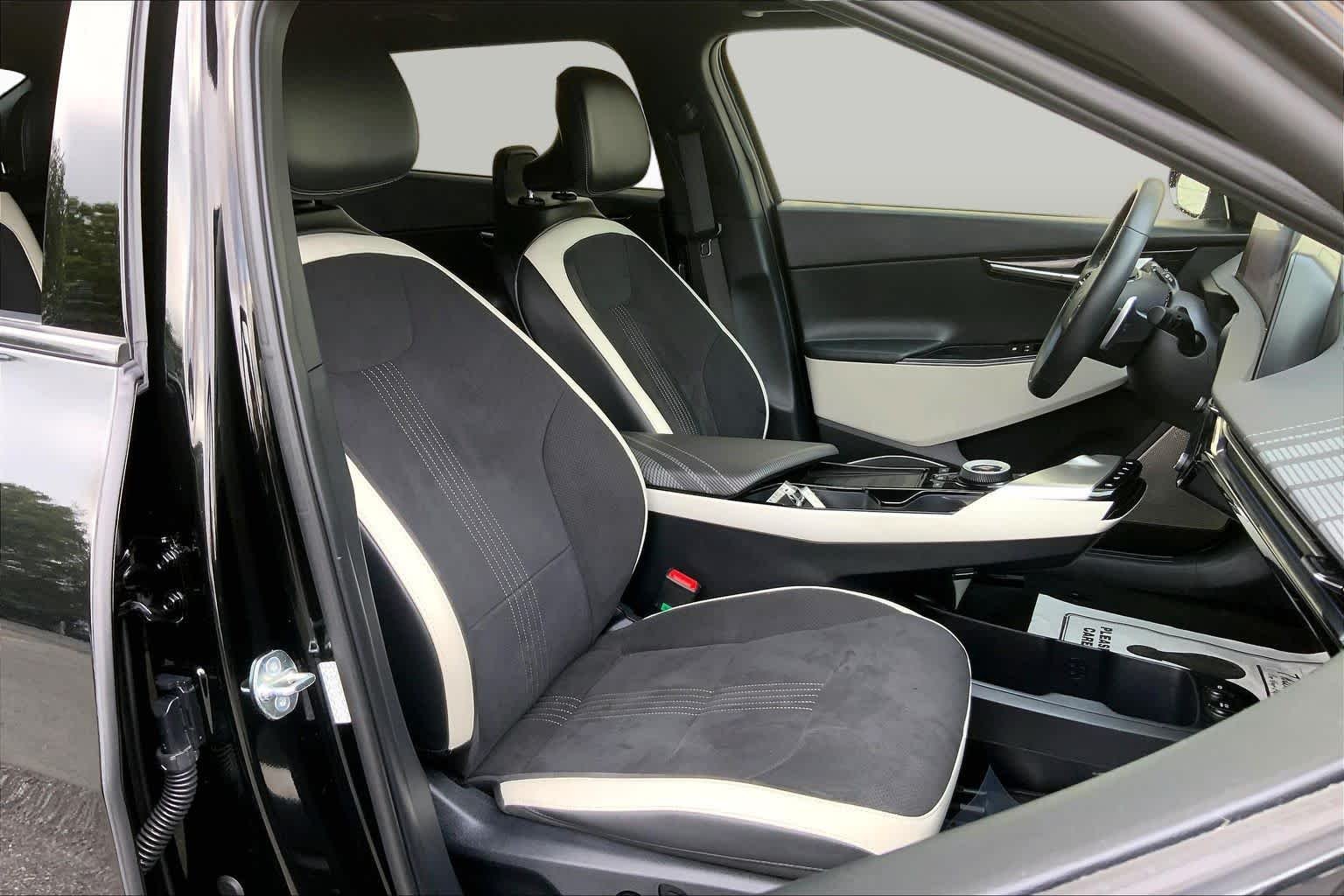 Pre-Owned 2023 Kia EV6 GT-Line
