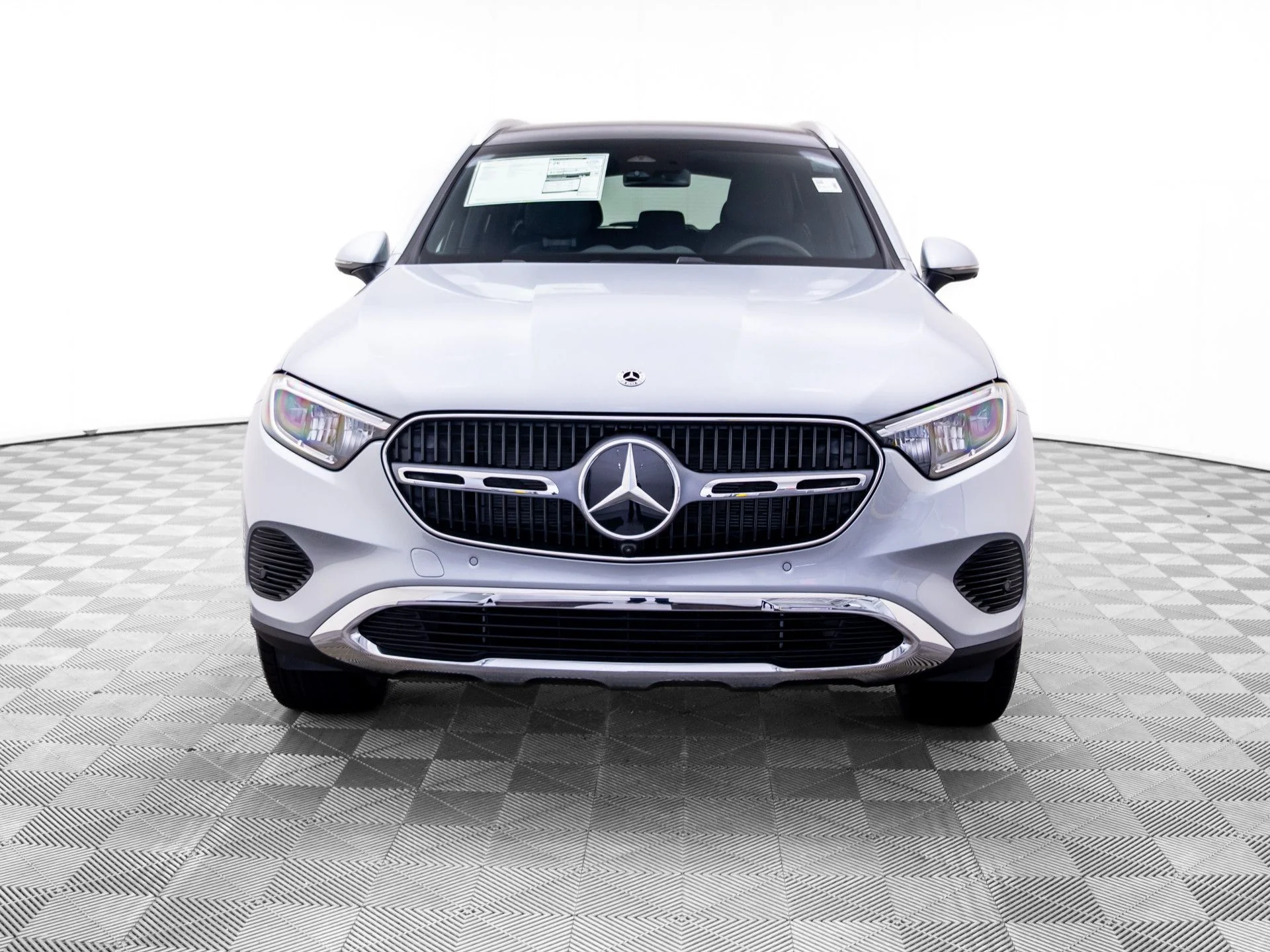 New 2026 Silver Mercedes-Benz GLC 300 image 9