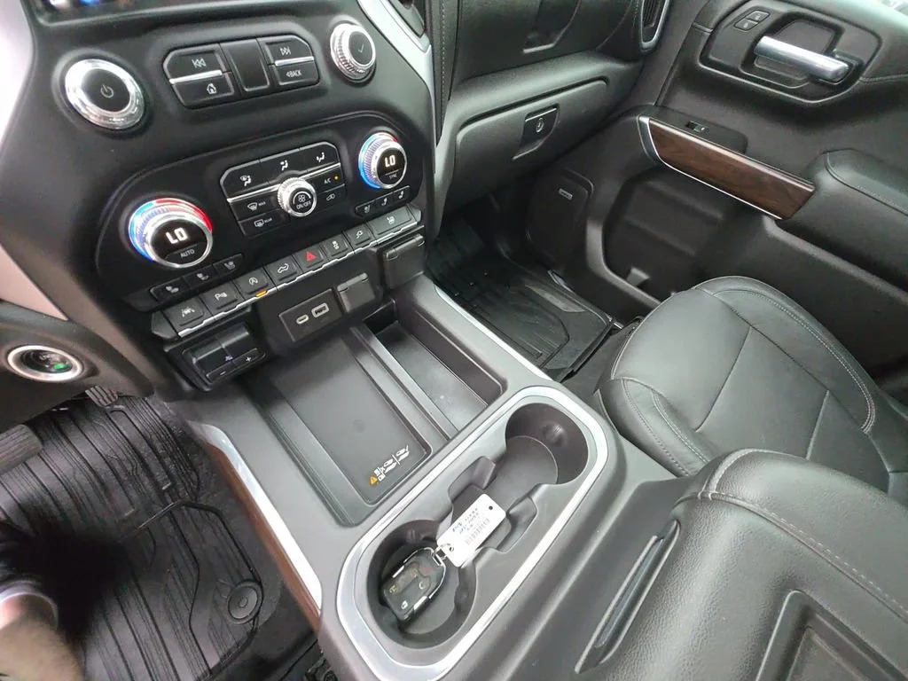 Used 2019 PACIFIC BLUE METALLIC GMC SLT image 18