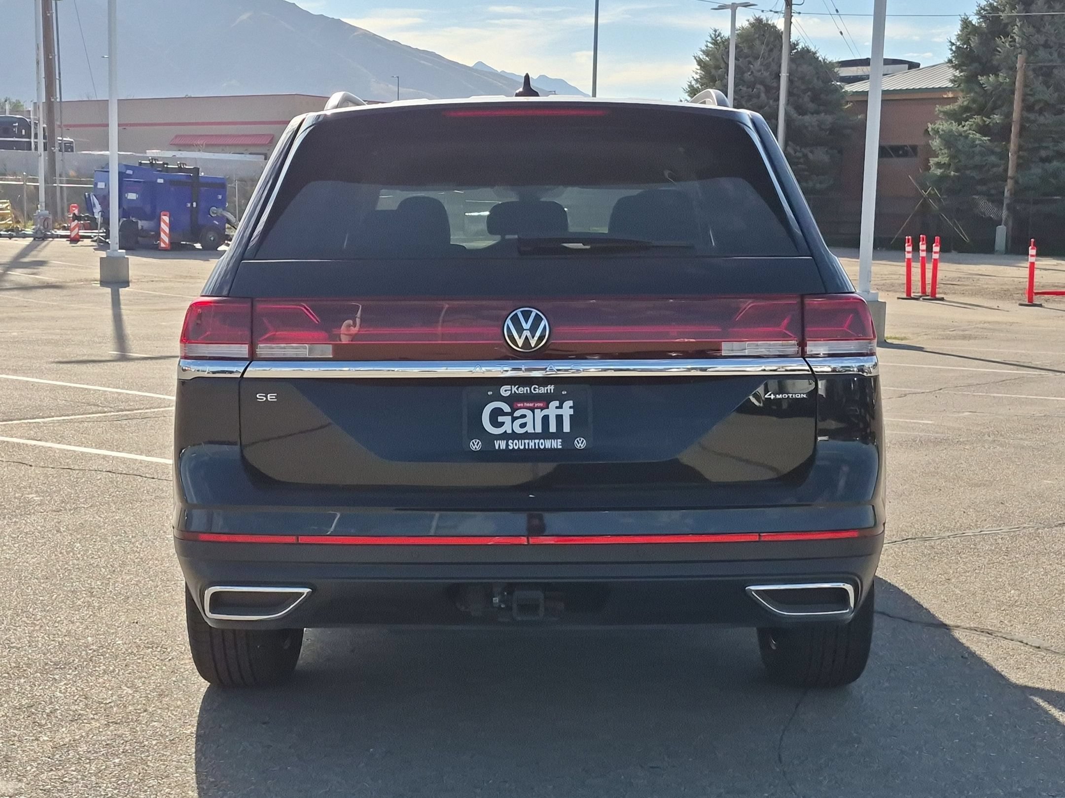 New 2026 Deep Black Pearl Volkswagen 2.0T SE w/Technology image 4