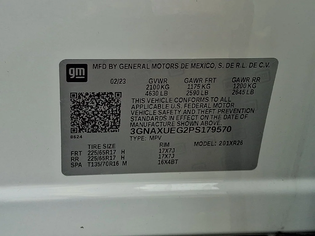Used 2023 Summit White Chevrolet LT image 28