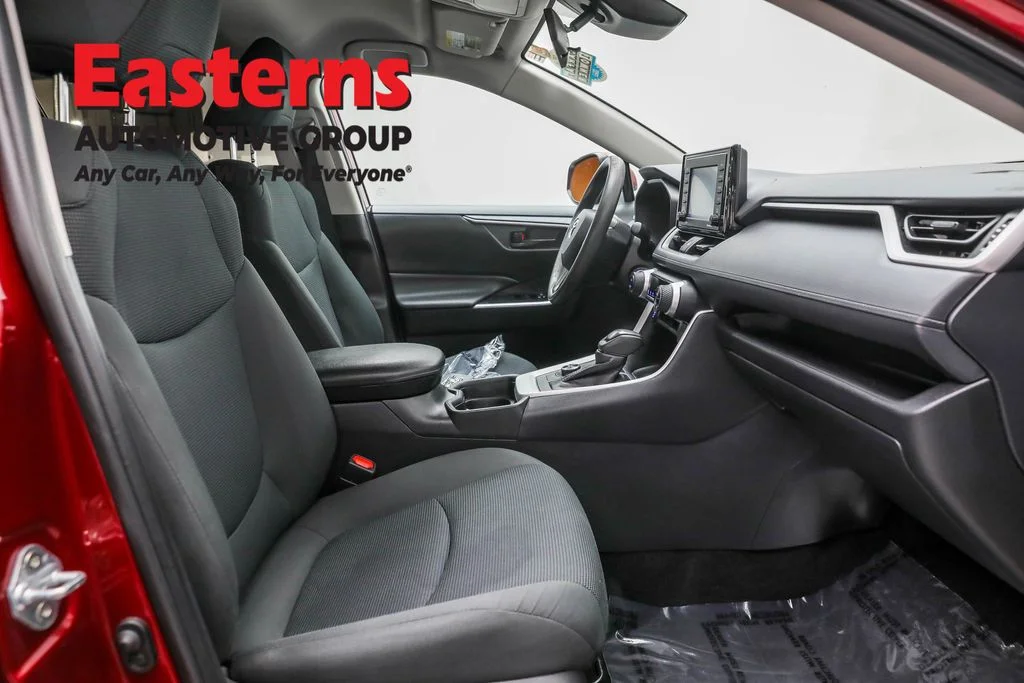 Used 2021 Red Toyota LE image 22