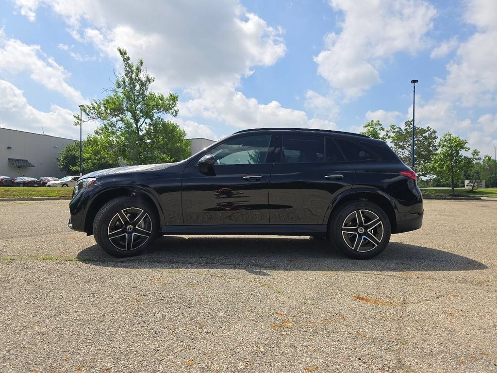 New 2026 Black Mercedes-Benz GLC 300 image 49