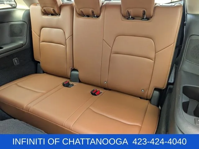 Used 2023 Black Nissan Platinum image 24