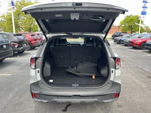 Certified Used 2025 Gray Kia X-Line image 22
