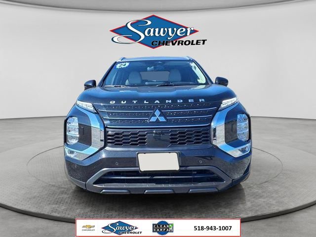 Used 2024  Mitsubishi SEL image 2