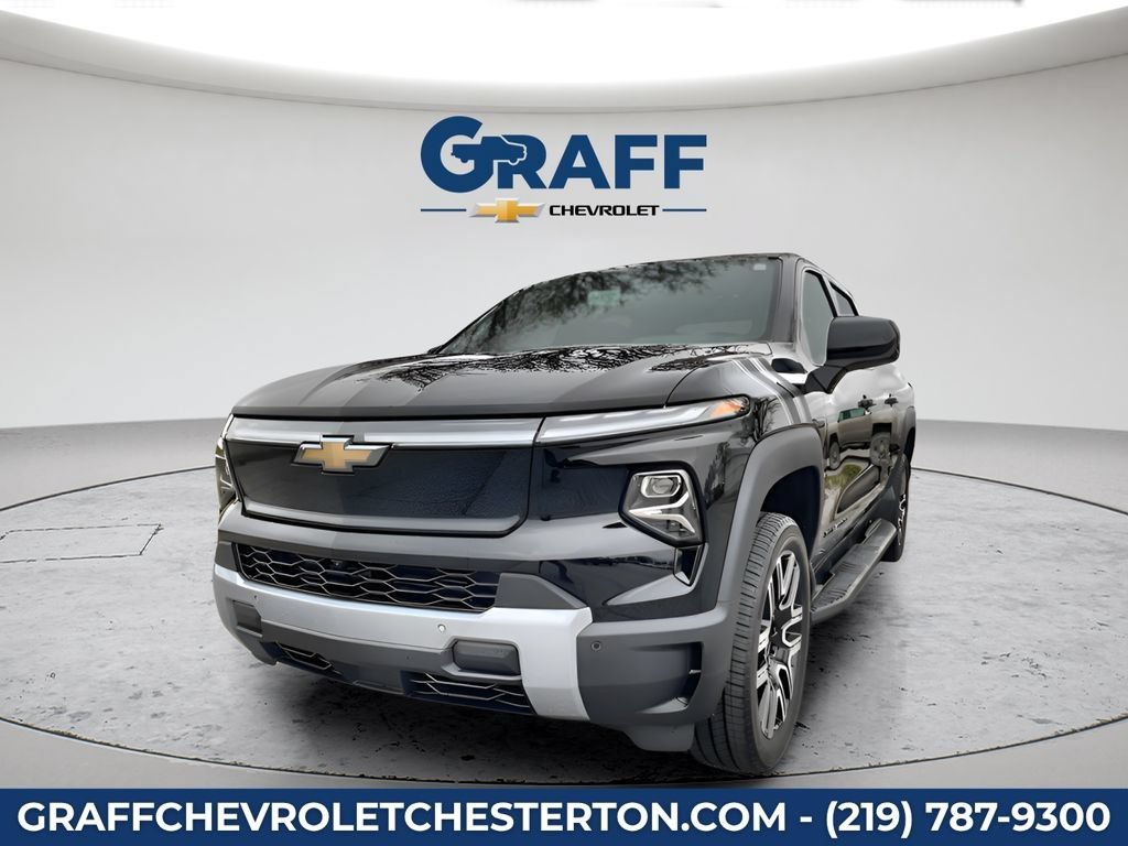 New 2026 Black Chevrolet LT - Standard Range image 4