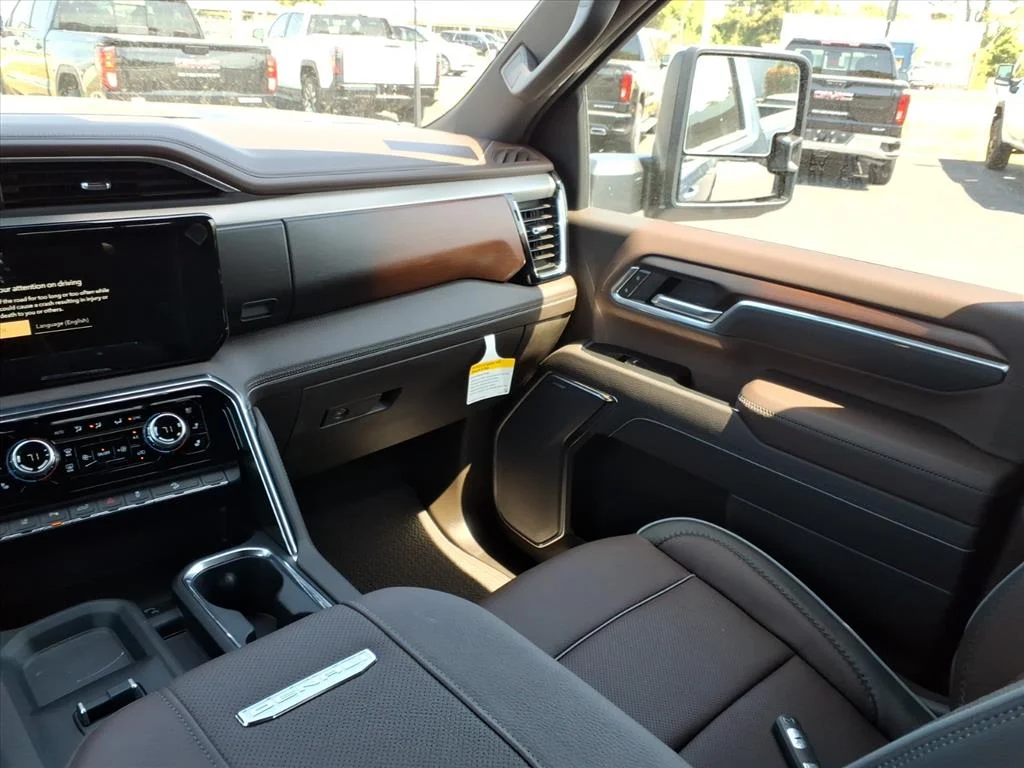 2026 GMC Sierra 2500HD Denali - Photo 10