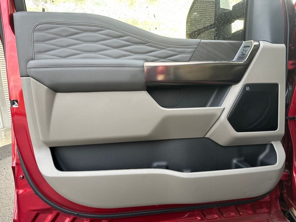 2025 Ford F-250 Super Duty Platinum - Photo 11
