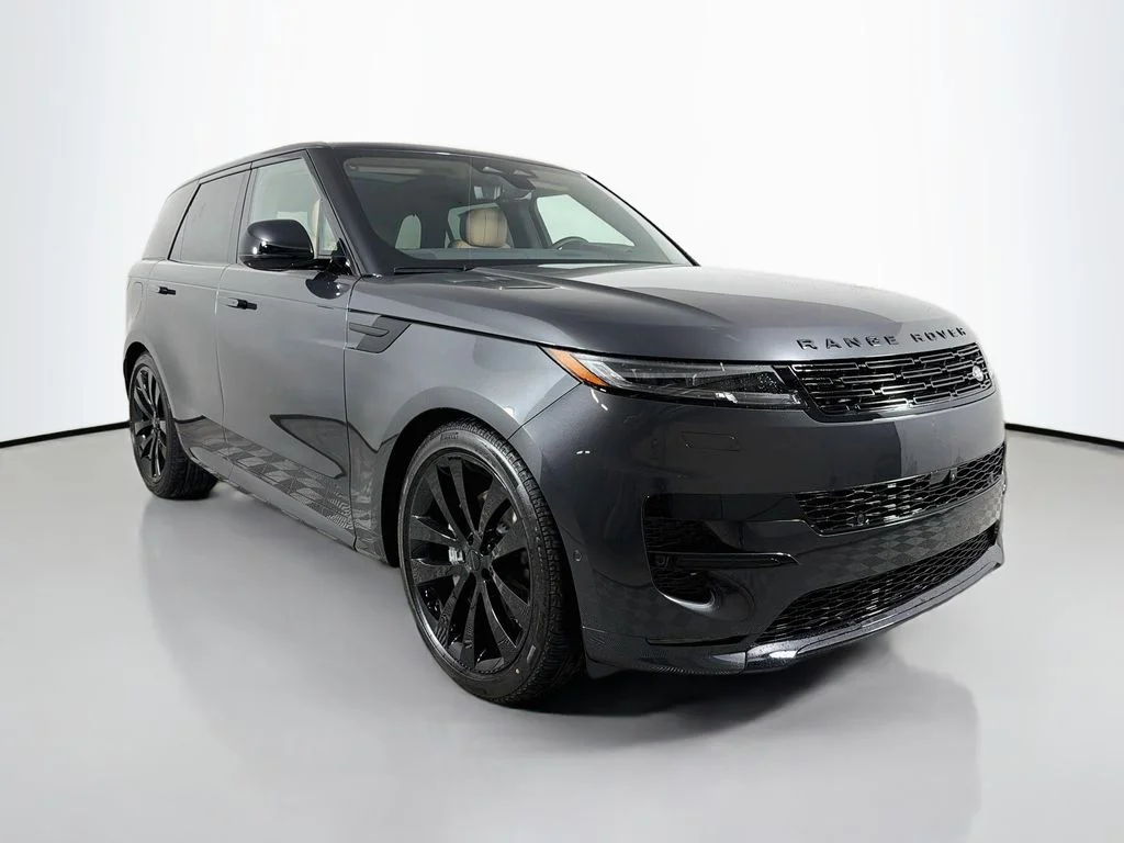 New 2026 Carpathian Grey Land Rover Dynamic SE image 3