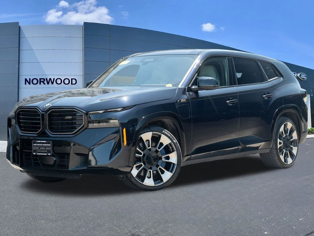 2023 BMW XM -'s photo