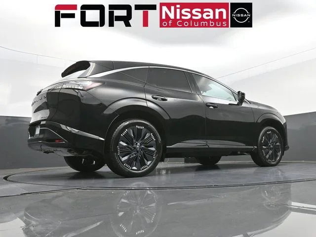New 2026 Black Nissan Platinum image 40
