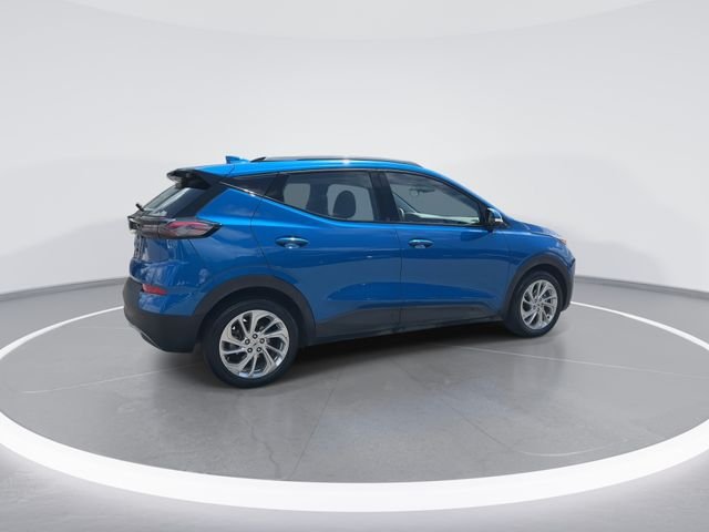 Used 2023 Blue Chevrolet LT image 8