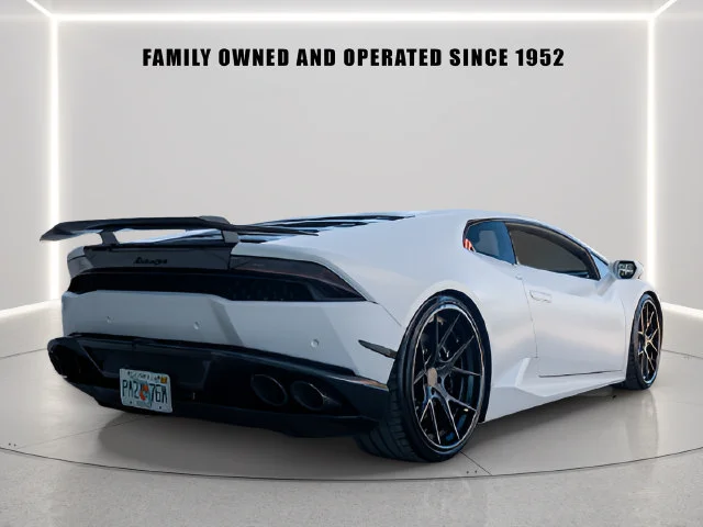 Used 2016  Lamborghini  image 11