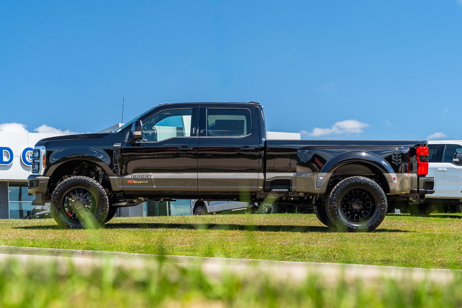 New 2026 Agate Black Metallic Ford F-350® King Ranch® image 4