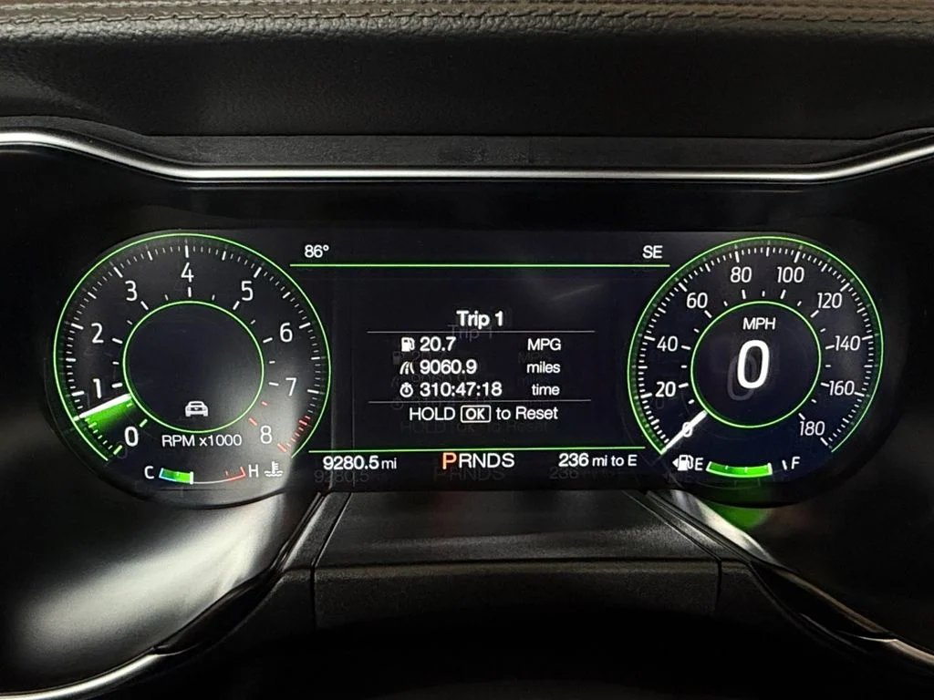 Used 2023 Green Ford Mach 1 image 18