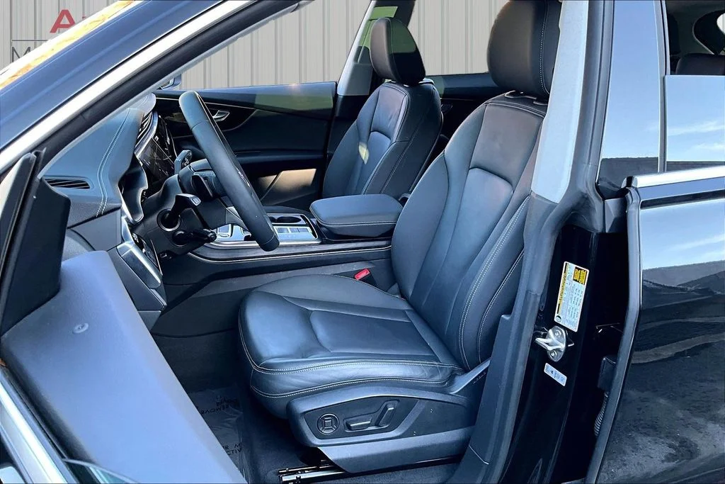 Used 2023 Black Audi 55 Premium image 21